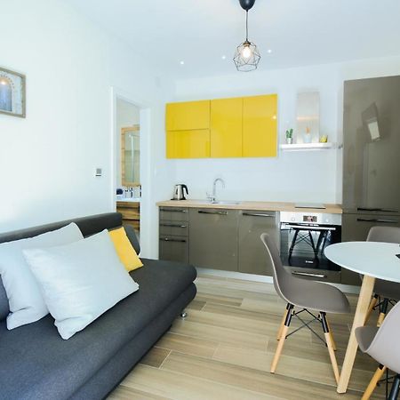 Apartment Grey&Yellow Zadar Exterior photo